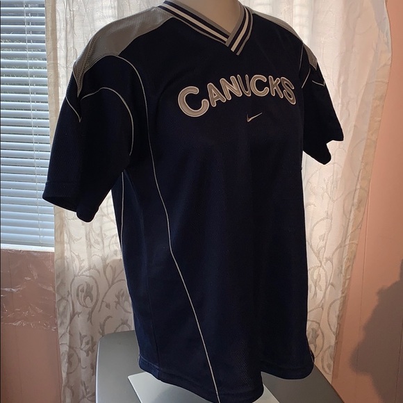 Vintage CANUCKS NIKE TEAM NHL SHIRT - Picture 7 of 8